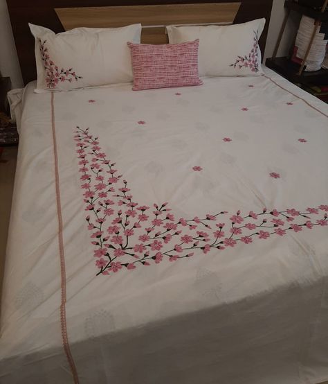 Hand Work Bedsheet, Bad Sheet Hand Work Design, Embroidery Bedsheets Design Handmade, Bed Sheet Hand Work Design, Hand Work Bedsheets Design, Bedsheets Painting Designs, Embroidery Bedsheets Handmade, Bedcover Designs, Embroidery Bedsheets Design