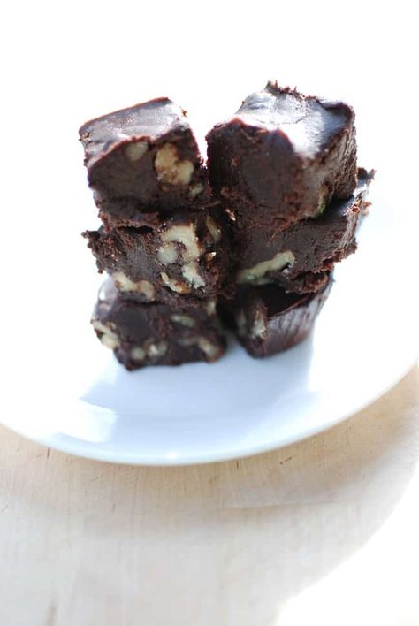 Dairy Free Fudge, Coconut Milk Dessert, Milk Chocolate Fudge, Coconut Milk Chocolate, Dark Chocolate Fudge, Coconut Milk Recipes, Gluten Free Desserts Recipes, Super Rich, Coconut Butter