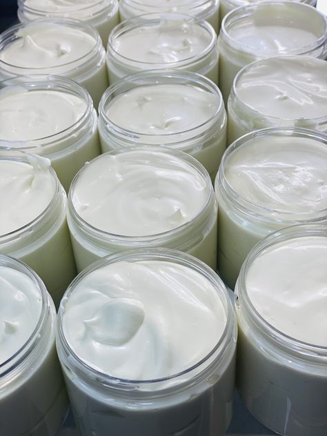 Whipped Body Butter Aesthetic, Body Butter Branding, Body Butter Photography, Body Cream Aesthetic, Body Butter Aesthetic, Body Cream Packaging, Body Cream Photography, Body Butter For Dry Skin, Creamy Body Butter