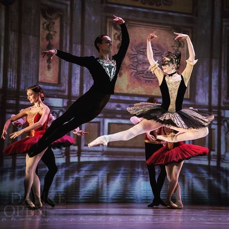 Evgenia Obraztsova and Vyacheslav Lopatin in Satanella Pas De Deux, Dance Open Ballet Festival 2017 - Photo by Nikolay Krusser Satanella Ballet Costume, Evgenia Obraztsova, Ballerina Princess, Mens Dance, Ballet Beauty, Ballet Costume, Ballet Photos, Tutu Costumes, Ballet Beautiful