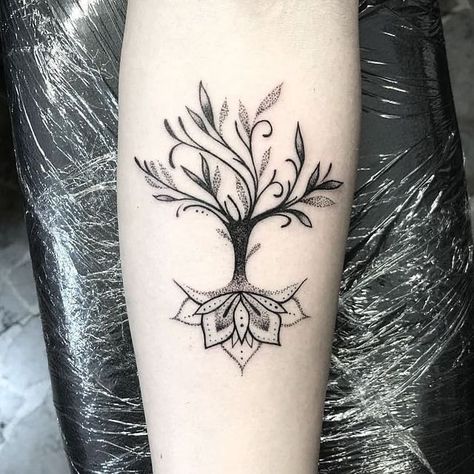 Bodhi Tree Tattoo, Wrist Tree Tattoo, Cybergoth Tattoo, Logan Tattoo, Tattoos Meaningful, Tattoo Line, Boho Tattoos, Henna Tattoo Hand, Female Sleeve