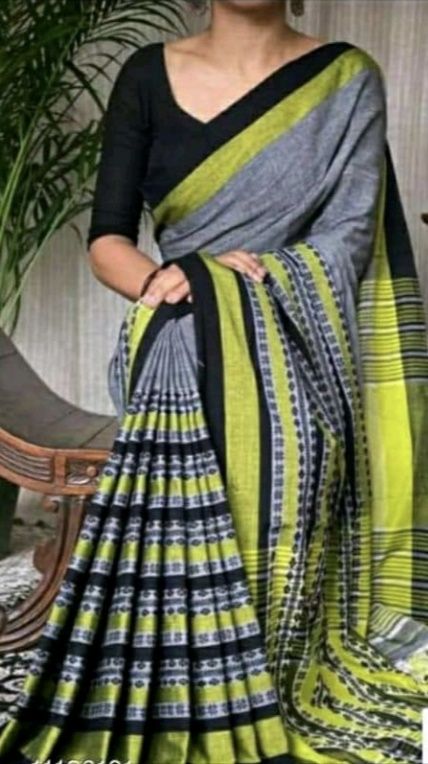 Black Gray & Multi Colour Border Begumpuri Khadi Cotton Saree #Yespoho Khadi Cotton Saree, Khadi Saree, Jamdani Saree, Designer Blouse Patterns, Tussar Silk Saree, Saree Fabric, Traditional Sarees, Cotton Blouse, Pure Silk Sarees