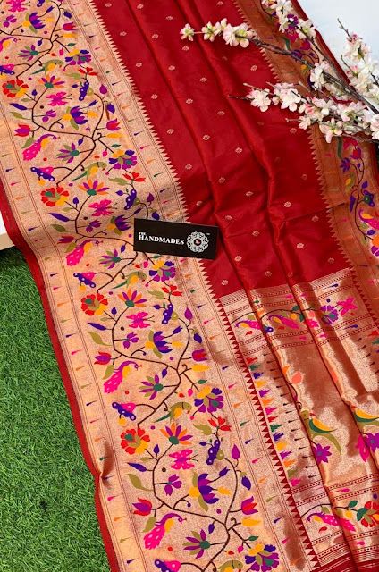 Pithani Pattu Sarees With Blouse, Bride Reception Dresses, Reception Dresses, Banarsi Saree, Elegant Fashion Wear, Lounge Pants Womens, Ikkat Pattu Sarees, Silk Saree Blouse Designs, Half Saree Designs