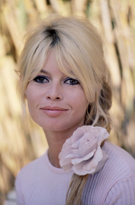 Bardot Bangs, Bardot Hair, Cut Bangs, Bridgette Bardot, Bridget Bardot, Bardot Style, Girl Haircut, Girl Haircuts, Actrices Hollywood