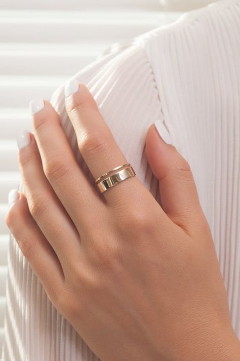 Minimalist Rings Simple, Wedding Ring Simple, Plain Gold Wedding Bands, Thick Wedding Bands, Thick Gold Ring, Band Rings Women, Wedding Band Gold, Gold Wedding Bands Women, Plain Gold Ring