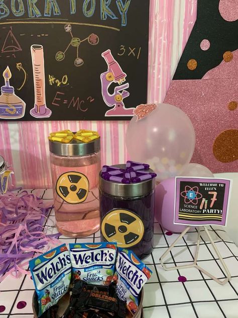 Laboratory Party, Science Laboratory, Laboratory Science, E Mc2, Sleepover Party, Mixed Fruit, Mad Scientist, Catch My Party, Birthday Party Ideas