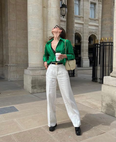 Singapore Ootd Outfit, Green Shirt Outfits Women, Outfit Camisa Verde, Green Shirt Outfits, Singapore Outfit, French Outfits, Capsule Wardrobe Casual, Neat Casual Outfits, Look Zara