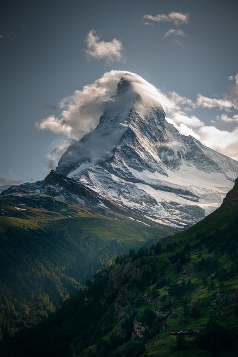 satakentia: The Matterhorn Valais, Switzerland... - Another day Switzerland Wallpaper, Matterhorn Switzerland, Matterhorn Mountain, The Matterhorn, Nature Iphone Wallpaper, Planets Wallpaper, Landscape Photography Nature, Winter Scenery, Beautiful Places Nature