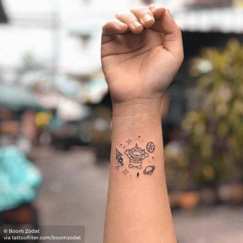 Toy Story Tattoo Ideas, Pixar Tattoo, Toy Story Tattoo, Pop Culture Tattoos, Story Tattoo, Culture Tattoos, Sibling Tattoos, Alien Tattoo, Sweet Tattoos