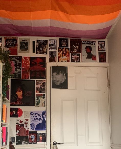 Louie Core Aesthetic, Louis Tomlinson Bedroom, Louis Tomlinson Room Decor, Fandom Bedroom, Louis Belcher, Louie's Life, One Direction Room, Louis Core, Rock Princess