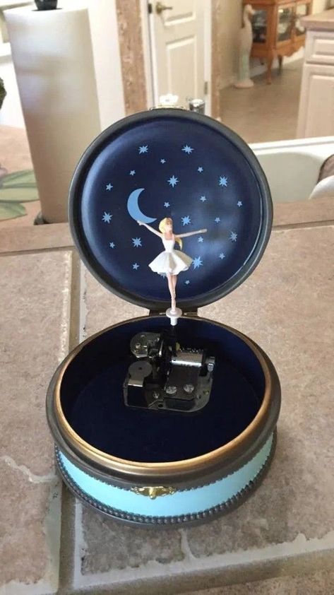 Disney Music Box, Ballerina Box, Box Aesthetic, Music Box Ballerina, Ballerina Jewelry Box, Music Box Vintage, Fotografi Vintage, Musical Box, Cute Bedroom Decor