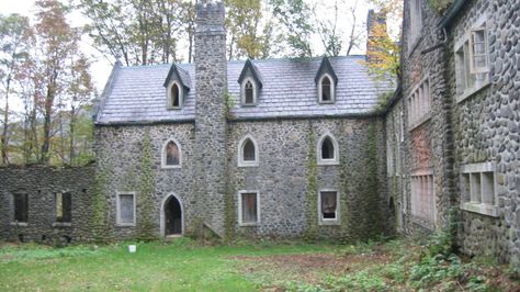 Dundas Castle, Grand Lodge, Island Villa, Stately Homes, English Tudor, Abandoned Mansions, Stately Home, Stone Houses, Historic Homes