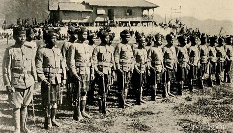 IFUGAO CONSTABULARY SOLDIERS (1715 X 985 pixels) Photographic Image Published by The Macmillan Company, New York. 1914 "These men are brave, efficient, and loyal. They shoot with extraordinary accuracy. The Filipino officer at the left, Lieutenant Maximo Meimban, has long rendered efficient service in Ifugao." -Dean Conant Worcester [1914] (Secretary of the Interior of the Philippine Islands) Men Are Brave, Marshal Law, Tacloban City, Philippine History, Philippine Islands, Airborne Army, Philippines Fashion, Philippine Women, Philippines Culture