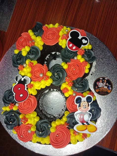 4 Cupcake Cake, Number Cake Design, Cake Number, Mickey Mouse Design, 6 Cake, Number Cake, Design Number, Number Cakes, Cupcake Cake