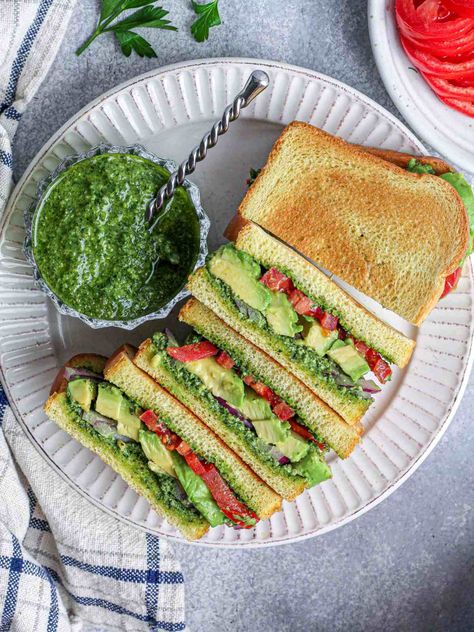 Toasted Avocado Sandwich, Avocado Sandwich Vegan, Pesto Sandwich Recipe, Turkey Avocado Sandwich, Avocado Sandwich Recipes, Herb Pesto, Spinach Sandwich, Lentils And Quinoa, Pesto Sandwich