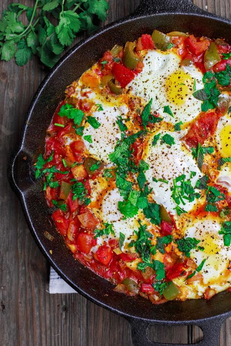 5 Mediterranean Dinners from Suzy Karadsheh of The Mediterranean Dish | Kitchn Easy Shakshuka Recipe, How To Make Shakshuka, Shakshuka Recipe, Shakshuka Recipes, Healthy Food Delivery, Krispy Kreme, Mediterranean Dishes, Mediterranean Diet Recipes, Vegetarian Recipes Healthy