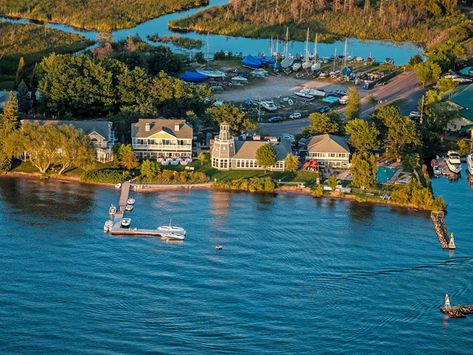 Inn on Madeline Island Madeline Island Wisconsin, Bayfield Wisconsin, Superior Wisconsin, Madeline Island, Modern Vacation Home, Things To Do In Wisconsin, Camping Under The Stars, Apostle Islands, Travel Wisconsin