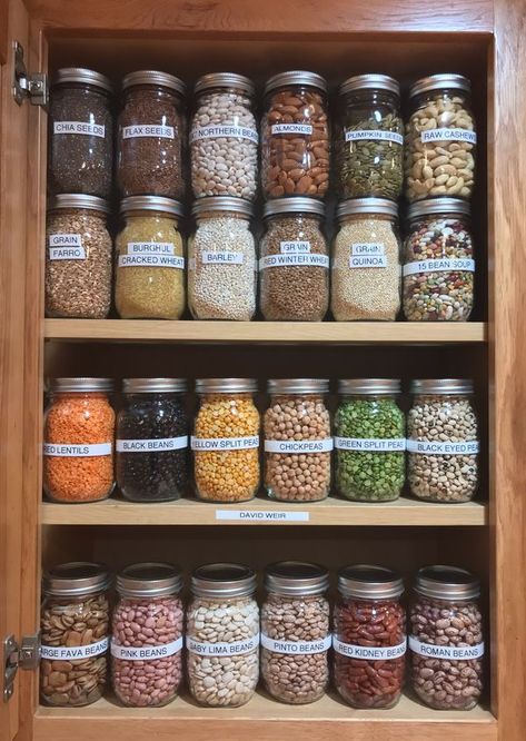 Spices Organization, Spices Organizer, Aesthetic Storage, Harvest Storage, Spice Organizer, Vegan Pantry, Pantry Organisation, Food Pantry Organizing, House Organisation