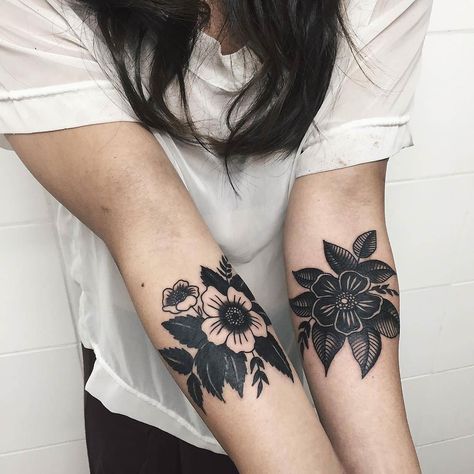 Hanya Tattoo, Tattoo Cover-up, 문신 디자인, Skin Art, Blackwork Tattoo, Piercing Tattoo, First Tattoo, Get A Tattoo, Beautiful Tattoos