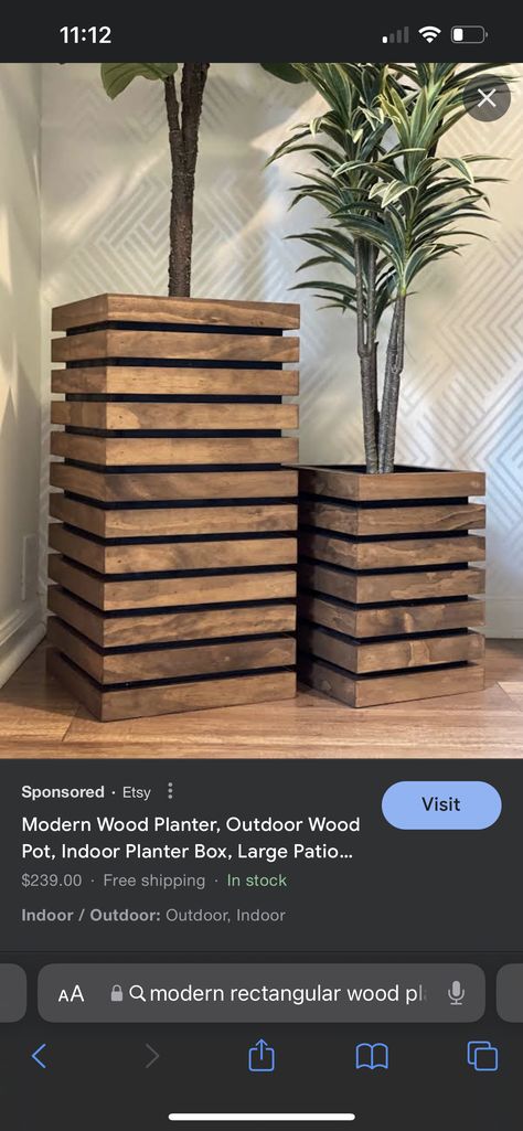 Indoor Planter Box, Wood Pots, Kitchen Decorating Ideas, Exterior Bloxburg, Geek Decor, Kitchen Decorating, Table Kitchen, Wooden Planters, Backyard Fences