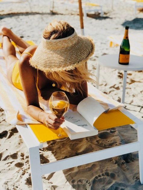 (99+) Image reblogged from @houseofhayley – @fashionights on Tumblr Lido Beach, Resort Lifestyle, Beach Shoot, Bon Weekend, Wine And Dine, Beach Bum, Beach Vibe, Beach Photography, Beach Club