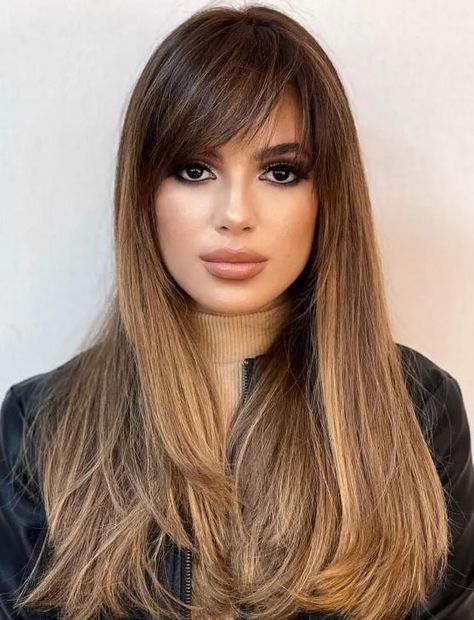 Large Forehead Hairstyles, Inverted Braid, Oval Face Bangs, Current Haircuts, Haircut For Big Forehead, Asymmetrical Haircut, Big Forehead, Flat Hair, Work Hairstyles