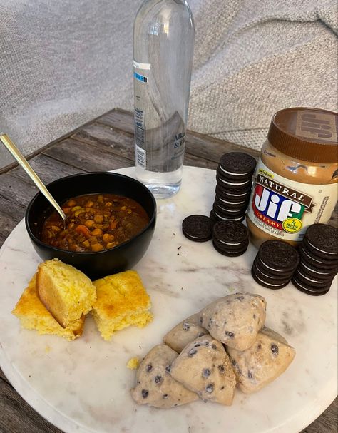 Holes Movie Night, Parent Trap Dinner And A Movie, The Parent Trap Movie Night, Parent Trap Food Ideas, The Parent Trap Party, Parent Trap Movie Night, Parent Trap Themed Party, Parent Trap Birthday Party, Parent Trap Bachelorette Party