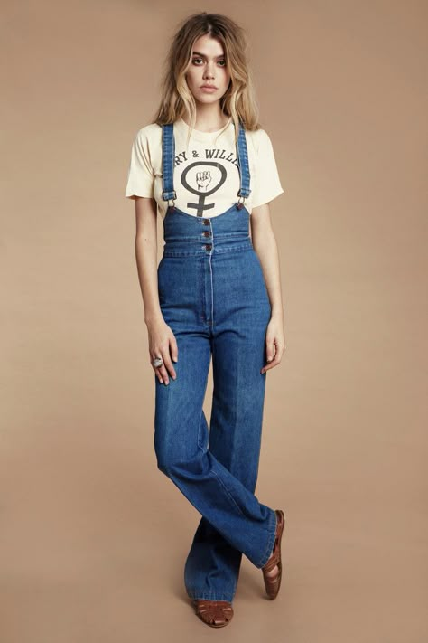 Sew these!!! 70s Overalls Outfit, 70s Overalls, Bib And Brace Overalls, Denim Overalls Outfit, Hslot Outfit Ideas, Cripple Creek, 70s Inspired Fashion, Overalls Outfit, Jumpsuit Outfit