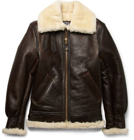 Look of the Day - The Classic B-3 Bomber By Schott Burberry Clothes, Designer Leather Jackets, Fur Leather Jacket, Sheepskin Jacket, Sheepskin Coat, Aviator Jackets, Clothes For Men, Mens Designer Fashion, Flight Jacket