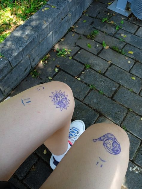 Pen doodles of Sumdrop and Moondrop from Five nights at Freddy's security breach on legs. Sundrop is on the left leg and Moondrop is on the right. Sundrop Moondrop Tattoo, Sundrop And Moondrop Tattoo, Sun And Moon Fnaf Tattoo, Subtle Fnaf Tattoo, Simple Fnaf Tattoos, Sundrop Tattoo, Moondrop Cosplay, Fnaf Tattoo Ideas, Sundrop X Moondrop