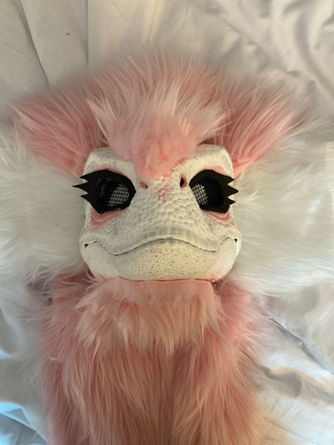 Pink Dino Mask Ideas, Dino Mask Design Ideas, Pink Therian Mask, Dino Mask Designs, Dinomask Fursuit, Dinomask Ideas, Dino Mask Paint Ideas, Dino Masks, Therian Masks