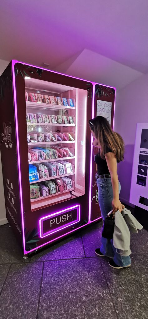 Lashes vending machine, voila Skincare Vending Machine, Clothing Vending Machine, Modern Vending Machine Design, Product Vending Machine, Laundry Vending Machine, Luxury Vending Machine, Retro Vending Machine, Makeup Vending Machine, Cool Vending Machines