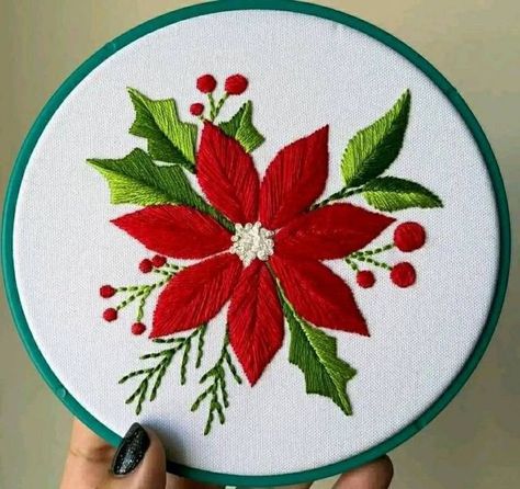 Embroidery Hoop Art Diy, Embroidery Fashion Detail, Pin Cushions Patterns, Pretty Embroidery, Crochet Plant, Handmade Embroidery Designs, Hand Embroidery Art, Running Stitch, Embroidery Hoop Art