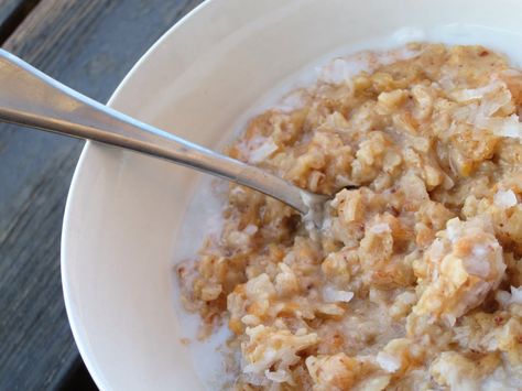 I’m still disappointed that my Grapefruit-Coconut Oatmeal recipe isn’t more popular. How many glittering reviews do I have to give it before people try it out? What I love about it most… Grapefruit Oatmeal, Oatmeal Granola, Coconut Oatmeal, Overnight Oatmeal, Grab And Go Breakfast, Oatmeal Recipe, Mason Jar Meals, High Calorie Meals, Coconut Recipes