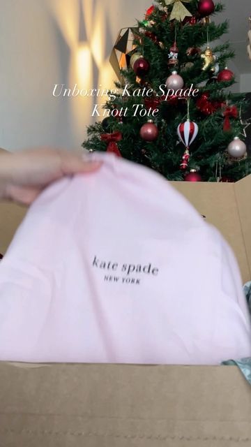 TheViajeros on Instagram: "Kate Spade Knott Colorblocked Pebbled Leather Medium Crossbody Tote ♠️ #KateSpadeKnottTote #crossbodytote" Classic Kate Spade Bag For On-the-go, Kate Spade Knott, Kate Spade Tote Bag Kate Spade New York, Kate Spade Tote Bag For On-the-go, Kate Spade Tote With Gold-tone Hardware, Crossbody Tote, Pebbled Leather, Kate Spade, Leather