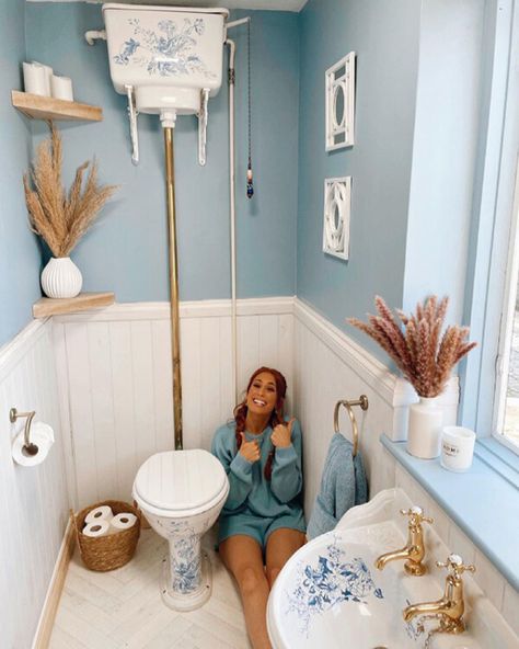 Stacey Solomon gave birth at home - inside flamboyant £1.2m Pickle Cottage - Photo 10 Painting A Sink, Toilet Room Decor, Stacey Solomon, Wendy House, Stylish Wall Decor, Small Bathroom Renovation, Downstairs Loo, Small Toilet, Downstairs Bathroom