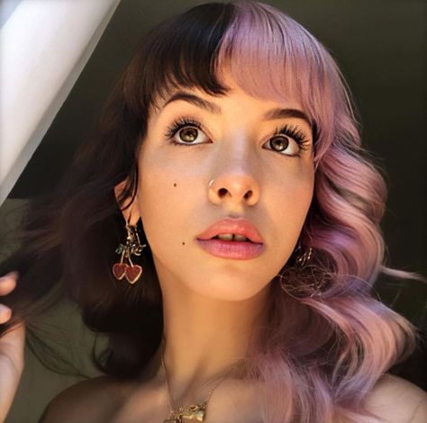 Melanie Martinez Instagram Stories, Melanie Makeup, Melanie Martinez Instagram, Mel Brown, Melanie Martinez Outfits, K-12 Melanie Martinez, Melanie Martinez Photography, Alice Liddell, Music Artist