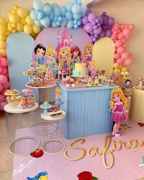 Disney Princess Treats Dessert Tables, Disney Princess Birthday Decor, Disney Princess Theme Party Decorations, Cincoañera Party Ideas, Princess Theme 3rd Birthday Party, Baby Disney Princess Party, Disney Princess Decorations Party, Baby Disney Princess Birthday Party, Disney Baby Princess Birthday Party