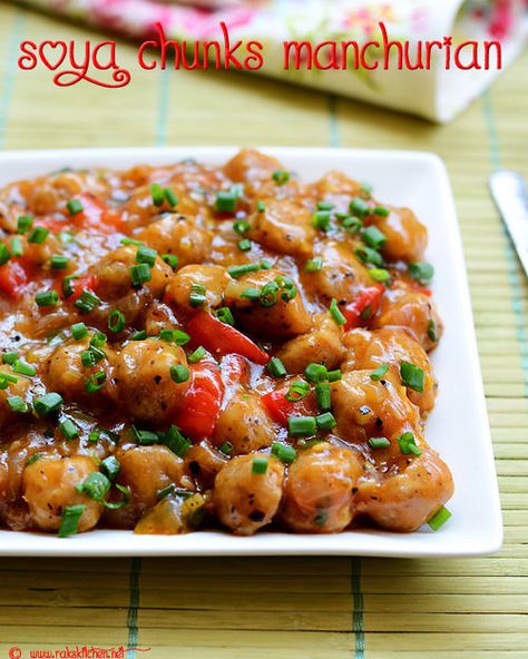 Soya chunks manchurian a semi dry recipe with step by step pictures! Soya Chunks Recipe, Soya Recipe, Soya Chunks, Manchurian Recipe, North Indian Recipes, Veg Dishes, South Indian Food, Indian Snacks, Seitan