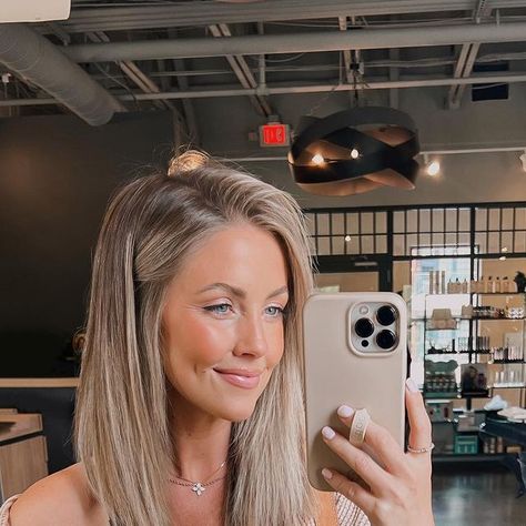 Amanda West Hair, Arianna Madix Hair, Amanda West, Target Style, Winter Hairstyles, Free People Tops, Summer Hairstyles, Hair Extensions, Blonde Hair