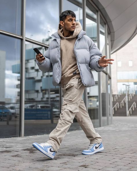 Air Jordan Winter Outfit, Jordan 1 Outfit Men Fashion, Air Jordan 1 Outfit Men, Jordan 1 Outfit Men, Jordan Fits, Air Jordan 1 Outfit, Style Types, Mens Fashion Streetwear, Streetwear Men