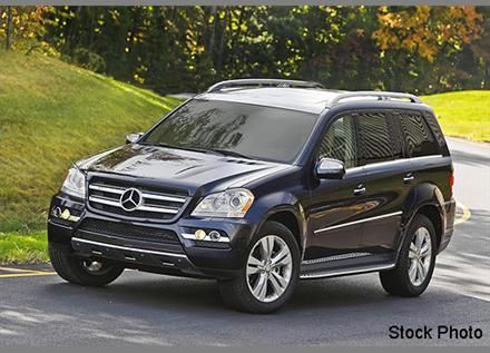 Mercedes GL450 -- in LOVE with my new car :) Mercedes Benz Family Car, Black Mercedes Suv, Mercedes Glc Suv, Mercedes Benz Off Road, Mercedes Electric Car Suv, Mercedes Benz Suv, Mercedes Benz Gl Class, Mercedes Gl450, Mercedes Benz Wallpaper