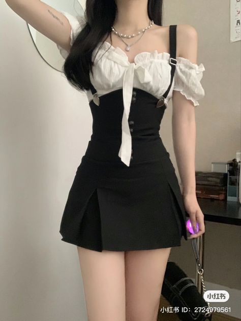 Suspender Skirt Outfit, Korean Summer Fashion, Summer Korean Fashion, Fashion Week 2024, Korean Summer, Casual White Dress, Kawaii Fashion Outfits, Korean Fashion Dress, Kpop Fashion Outfits