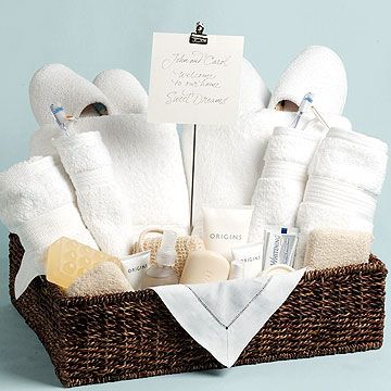 Pamper Your Guests  Make your overnight guests feel especially welcome. Fill a basket with necessities such as bath and face towels, washcloths, and soap, as well as luxury items such as slippers, a robe, lotions, and a loofah. Place the basket in the guest room or guest bath with a personal greeting. Guest Room Baskets, Guest Welcome Baskets, Guest Basket, Garden Hideaway, Guest Room Essentials, Welcome Basket, Welcome Baskets, Home Fix, Overnight Guests