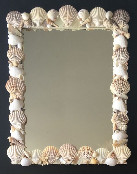 Mirror Painting Ideas, Beach Mirror, Seashell Art Diy, Mirror Unique, Mirrors Uk, Seashell Mirror, Art Coquillage, Mirror Frame Diy, Shell Mirror