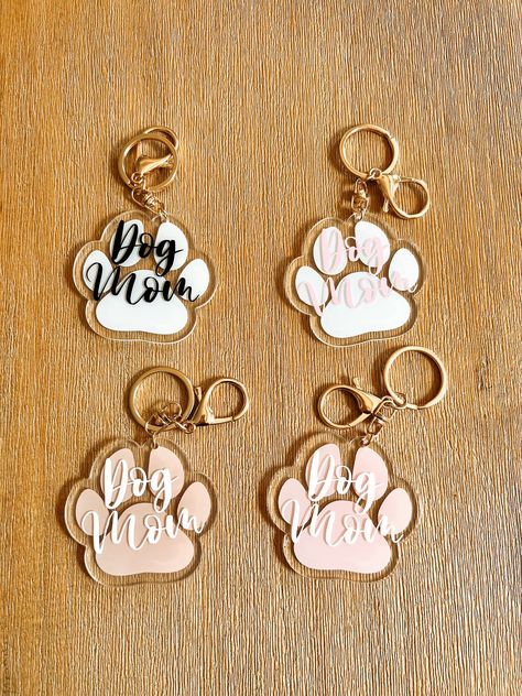 Paw print dog mom keychain Dog Keychain Diy, Dog Mom Accessories, Pet Merchandise, Dog Mom Keychain, Paw Print Keychain, Paw Keychain, Pet Keychain, Mom Accessories, Mom Keychain