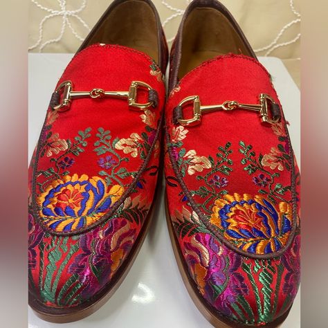 New Without Tag All Embroidered In Relief With Flowers Of Different Colors, 100% Leather Very Comfortable And Elegant Mens Red Shoes, Cocktail Shoes, Taft Shoes, Happy Shoes, Cool Car Accessories, Homer Simpson, Well Dressed Men, Brown Floral, Clothing Ideas