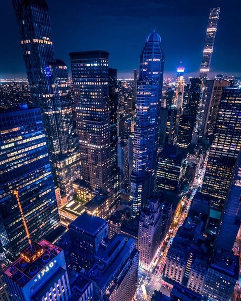 Night City Reference, Scenery Photography City, Cybertron Aesthetic, City View Night, City Picture, Building Photography, New York Night, Scenery Photography, City Drawing