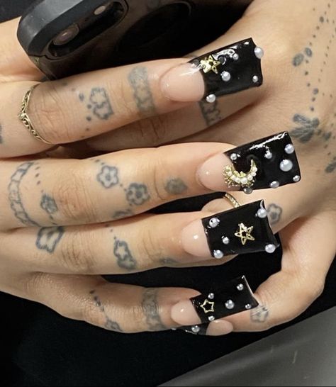 Duck Nails Black, Duck Tip Nails, Nails Black Women, Duck Nail, Black Duck, Punk Nails, Duck Nails, Grunge Nails, Simple Acrylic Nails