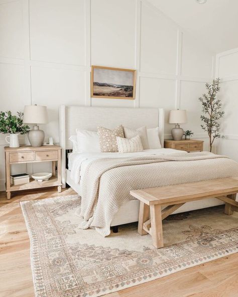 Beautiful Bed Designs, Modern Farmhouse Bedroom, White Headboard, Redecorate Bedroom, Modern Bedroom Design, Bedroom Refresh, Master Bedrooms Decor, Main Bedroom, Bedroom Aesthetic